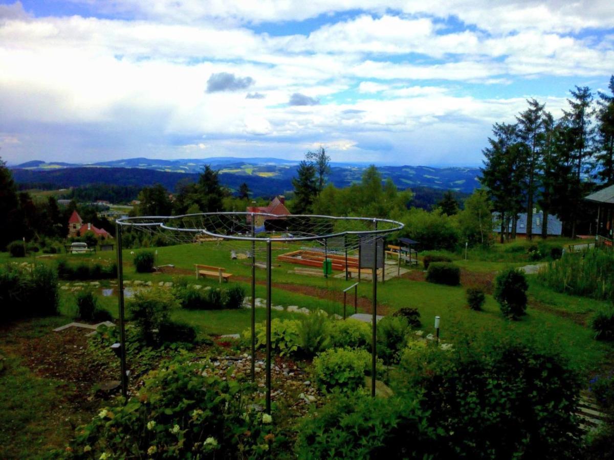 Wald-Panorama-Zimmer Acomodação com café da manhã Mönichkirchen Exterior foto